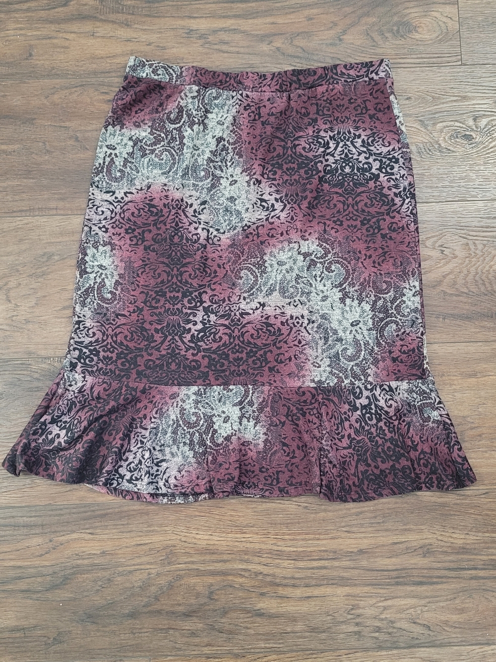 Cato Burgundy and Black Patterned Ruffle-Hem Pencil Skirt